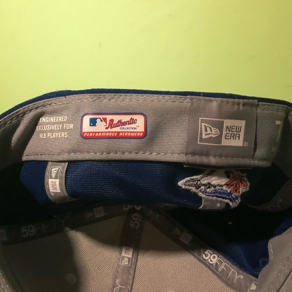⚾️ TORONTO BLUE JAYS NEW ERA MAPLE LEAF BLUE & WHITE 59FIFTY BASEBALL HAT ⚾️ - Picture 6 of 8